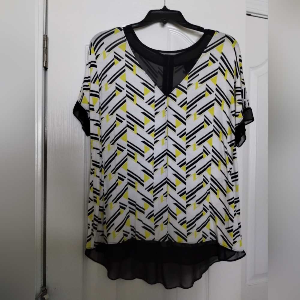 Worthington Black and Yellow Patterned Blouse Size L